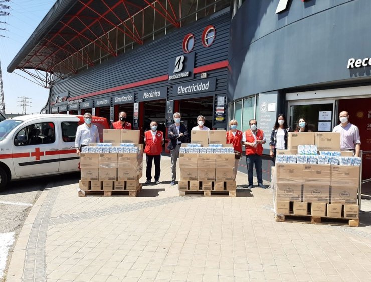  First Stop Elma y Cruz Roja